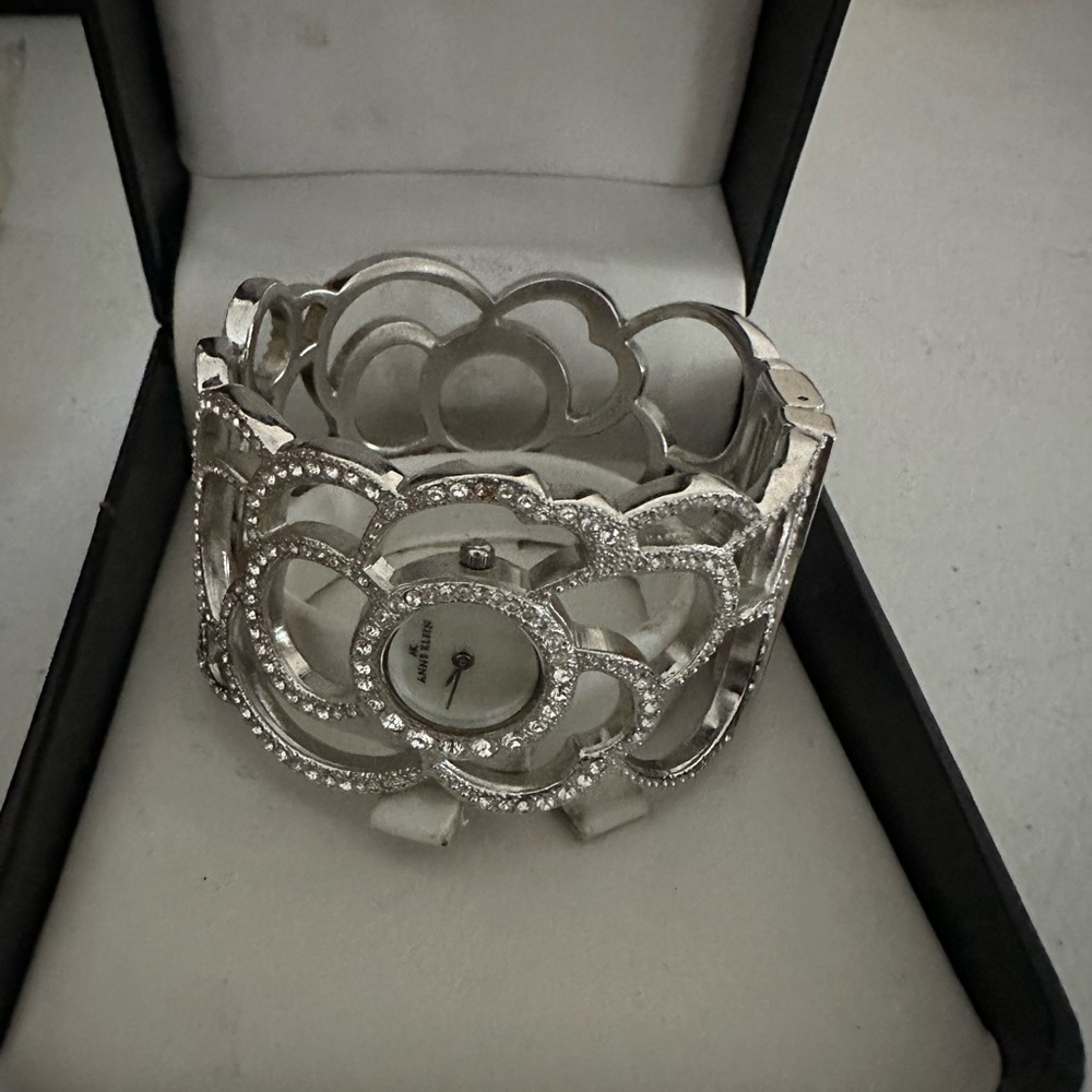 Anne Klein bracelet